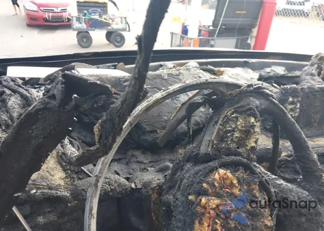 2019 Hyundai Santa Fe Limited from USA, damaged, VIN 5NMS5CAD8KH053920